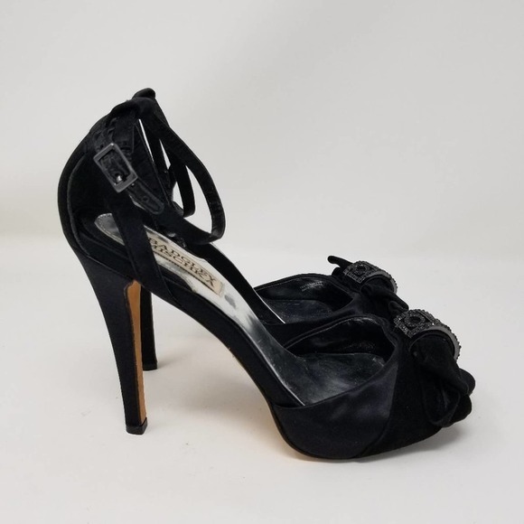 Badgley Mischka Satin Rhinestone Bow Peep Toe Ankle Strap Heel Pump Black Size 8 - Picture 5 of 8